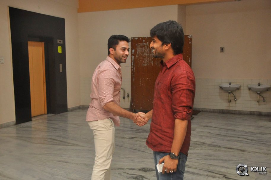 Celebs-at-Janda-Pai-Kapiraju-Movie-Special-Show